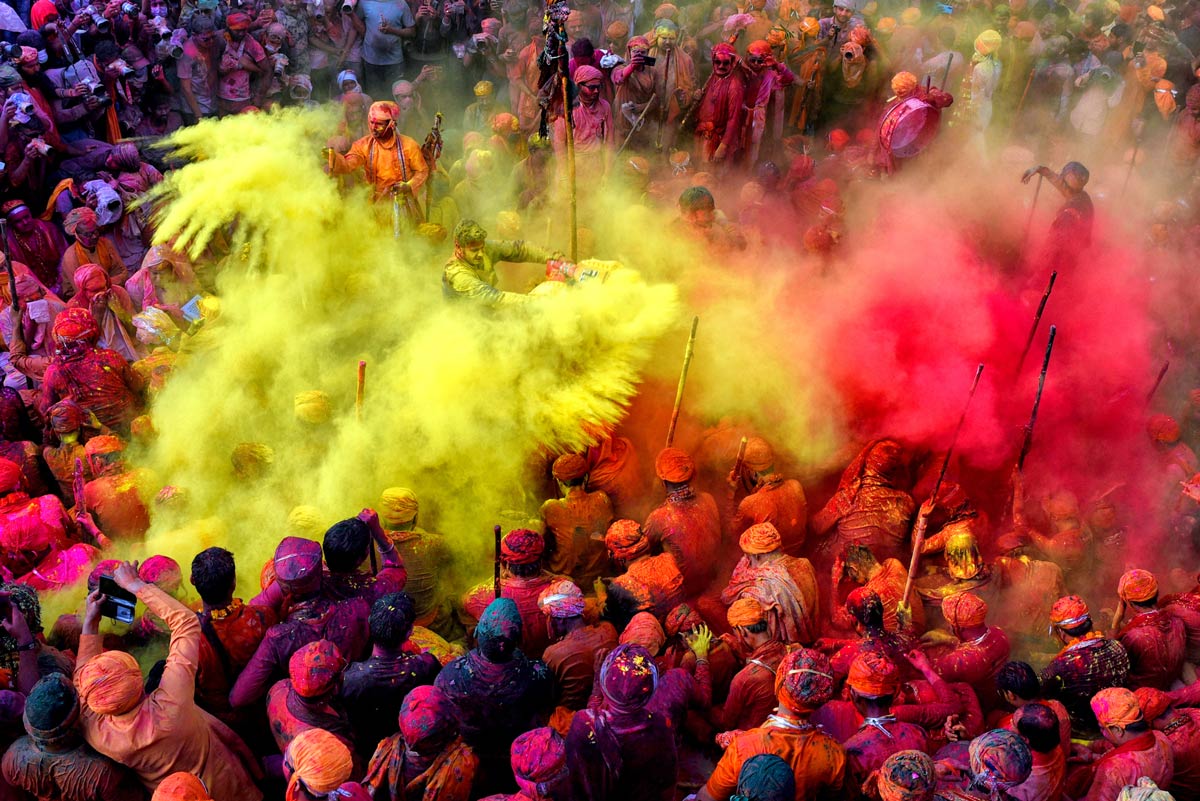 A Guide to Experiencing World Festivals